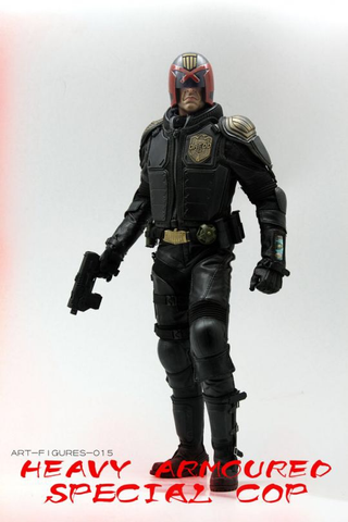 Illustration for article titled Heavy Armoured Special Cop aka DREDD 1/6 figure coming